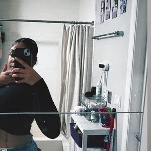 Meet your Posher, Kaniya